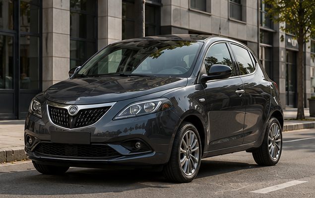 Lancia Ypsilon 1.0 Hybrid Silver